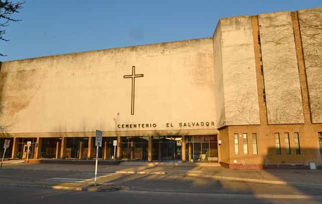 El Salvador. En la entidad que reúne a las funerarias sostienen que los problemas empezaron hace unos meses y que la situación se pone cada vez más crítica. (Silvina Salinas / La Capital)