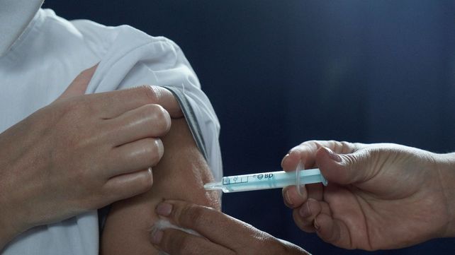 Expectativas y preocupaciones en los gremios docentes por el operativo de vacunación