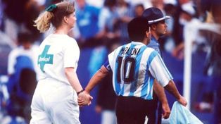 Basile habló sobre el día que a Maradona le cortaron las piernas