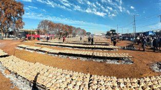 Concepción del Uruguay es récord Guinness en cantidad de kilos de pollos asados.