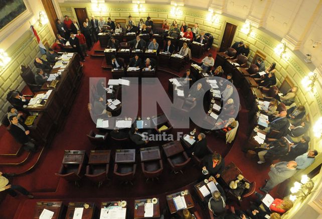 Dos sesiones. El legislador pidió que su iniciativa se trate cuanto antes.
