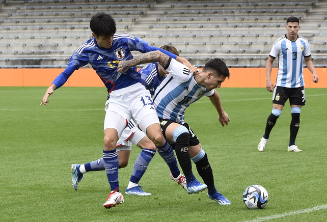 El sub-23 de Argentina cerró su gira en Japón con un empate y una derrota.