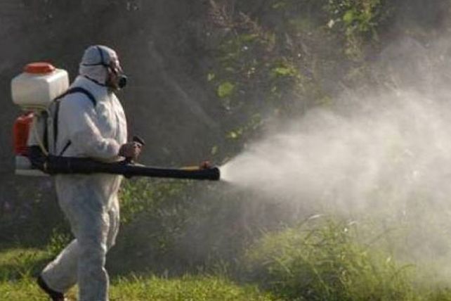 Prohíben usar agroquímicos en todos los espacios públicos