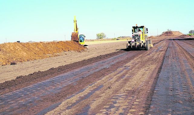 En marcha. Las obras beneficiarán la circulación de la producción zonal.