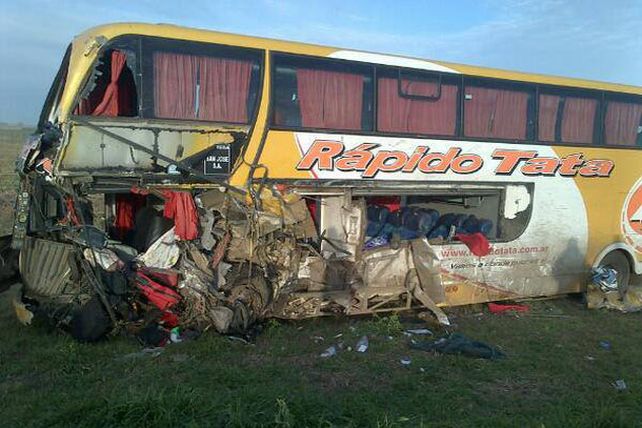 Murieron cuatro personas en un triple choque en el sur provincial