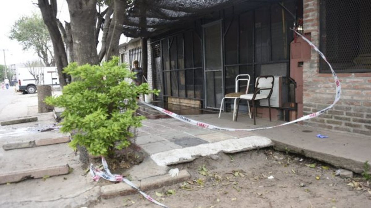 Tercer detenido por el crimen de un hombre en la puerta de su casa