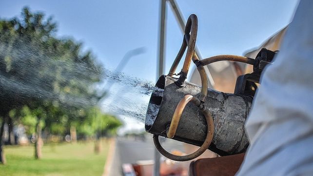 Trabajos de fumigaciones en la ciudad de Santa Fe&nbsp;