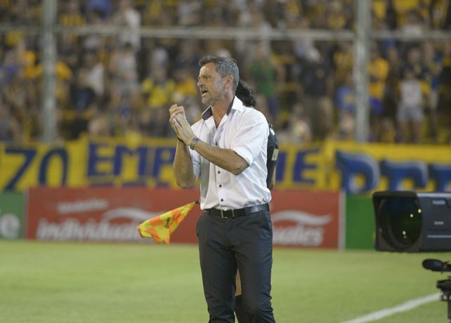 Diego Cocca había sido el último DT que Central que asumió con un torneo en marcha.