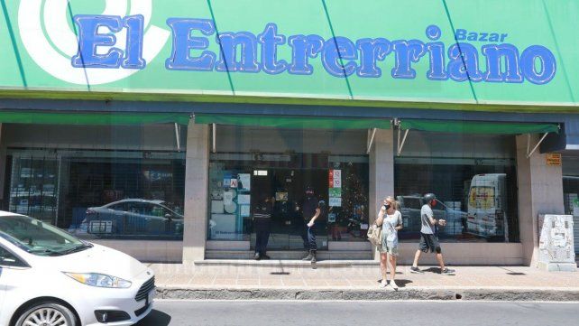 Paraná: secuestran muebles y mercadería de El Entrerriano