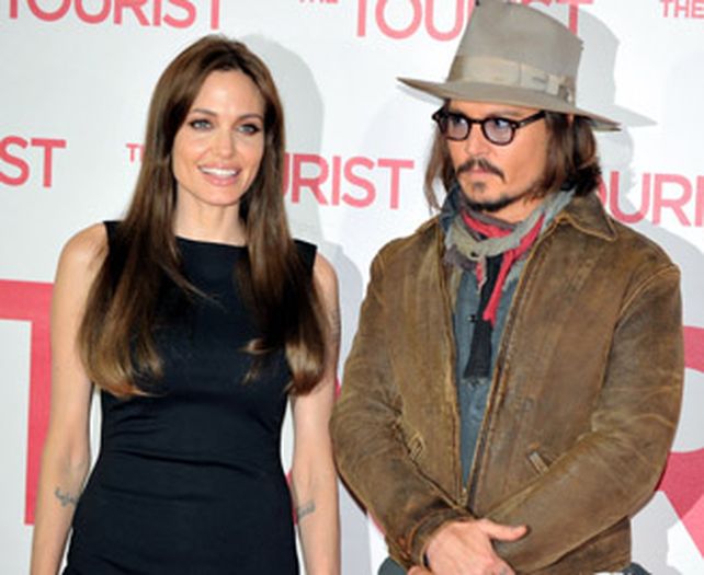 Angelina idolatraba a Johnny desde mucho antes de que trabajaran juntos y se cayeron muy bien durante el rodaje