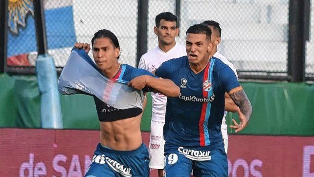Unión es el segundo equipo más goleado del torneo y el que menos goles anotó junto a Central Córdoba. Unión es el segundo equipo más goleado del torneo y el que menos goles anotó junto a Central Córdoba.
