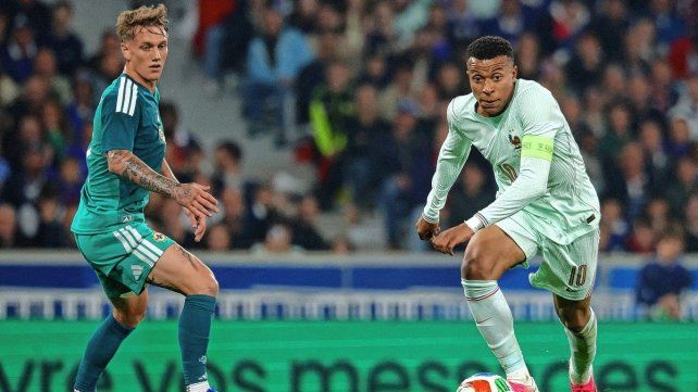 El comportamiento de Kylian Mbappé genera críticas por parte de los hinchas franceses.