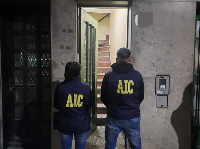 La entrada al departamento de 3 de Febrero al 1500 donde permaneció cautivo el empresario.