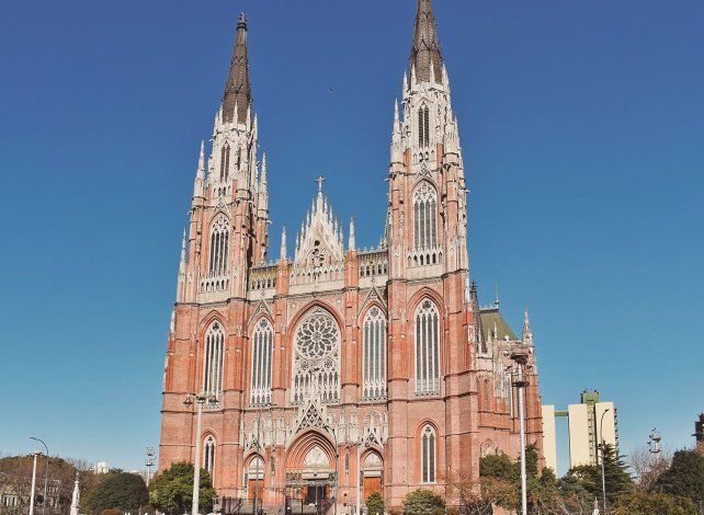 El templo argentino superó a Notre Dame y la Catedral de Florencia