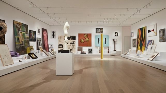 moma. El museo luce totalmente renovado y la planta baja es una suerte de ser vivo