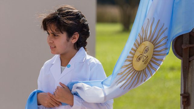 Las escuelas ya pueden participar en el video colectivo Bandera del Amor
