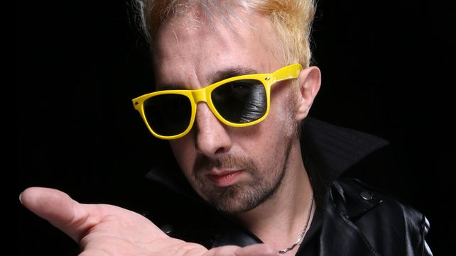 Charlie Egg forma parte del disco.