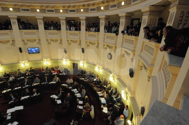 Gritos y acusaciones. Dirigentes de izquierda insultaron a los legisladores