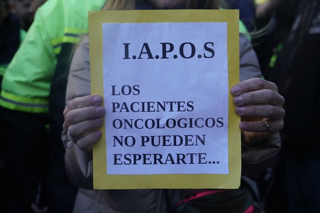 Un legislador provincial volvió a la carga con una presentación que busca arribar a soluciones del conflicto por los aranceles que sostienen los sanatorios y el Iapos