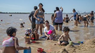 Festival de Verano de los Centros Cuidar 2025 en el balneario La Florida.