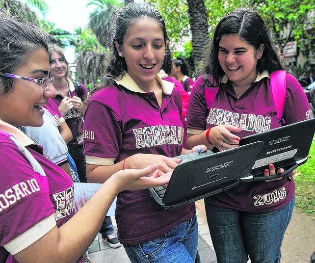 El relanzamiento de Conectar Igualdad llegará a miles de estudiantes de escuelas santafesinas