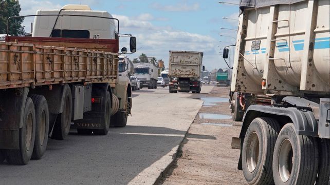 Campaña difícil. Los transportistas siguen complicados en el abastecimiento de gasoil.
