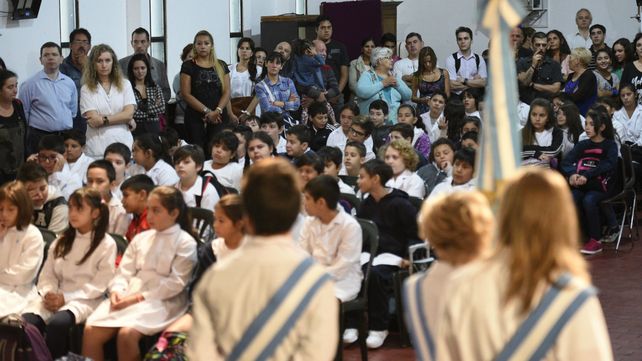 Los chicos regresan a las aulas.