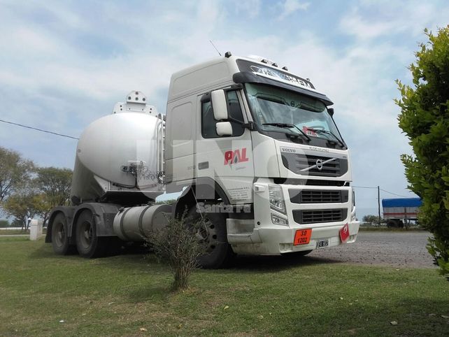 Sorprendieron a un chofer robando combustible