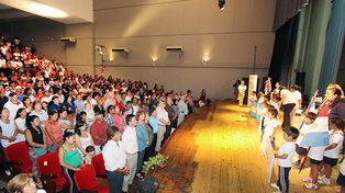 El Municipio aportó 51 netbooks al Movimiento Los Sin Techo