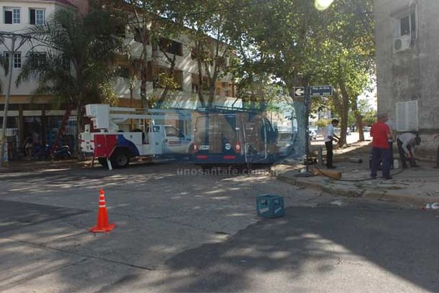 Un cable de alta tensión puso en peligro a vecinos de Candioti Norte