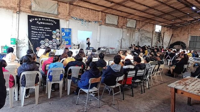 AMET. Continua la capacitación sobre Zoonosis