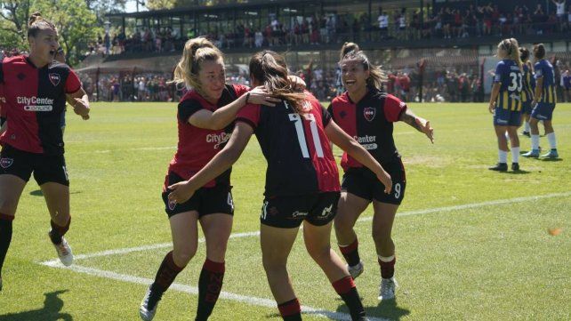 Falfán marcó el gol de Newells