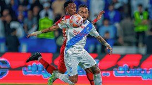 Neymar fue operado en Brasil y estará 10 meses inactivo.