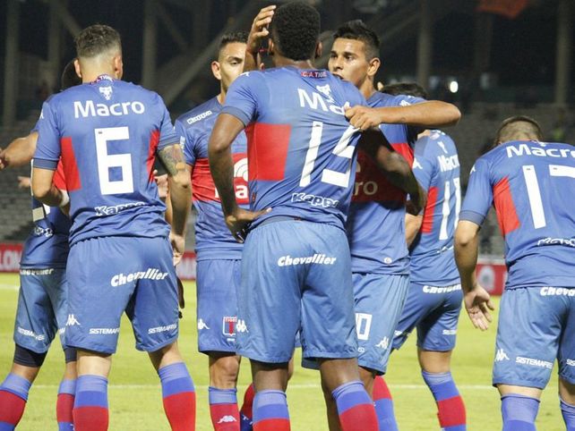 Tigre y Riestra le dan continuidad a la Copa Argentina