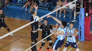 Adentro. Normal 3 le ganó a Villa Dora y se aseguró un lugar en los play offs de la Liga Masculina.