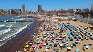 Verano 2025: cuánto costará alquilar una carpa para las vacaciones en Mar del Plata