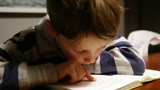 Para el ministro Goity, los resultados de lectura representan a una catástrofe educativa.