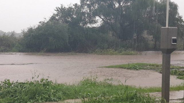 La intensa lluvia provoca anegamientos en gran parte de Entre Ríos
