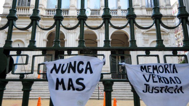 Condenaron en Santa Fe a tres represores por tormentos, robos y abuso sexual
