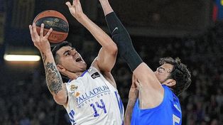 Barcelona superó de manera apretada a Real Madrid y ahora la final de la Liga ACB está igualada en uno.