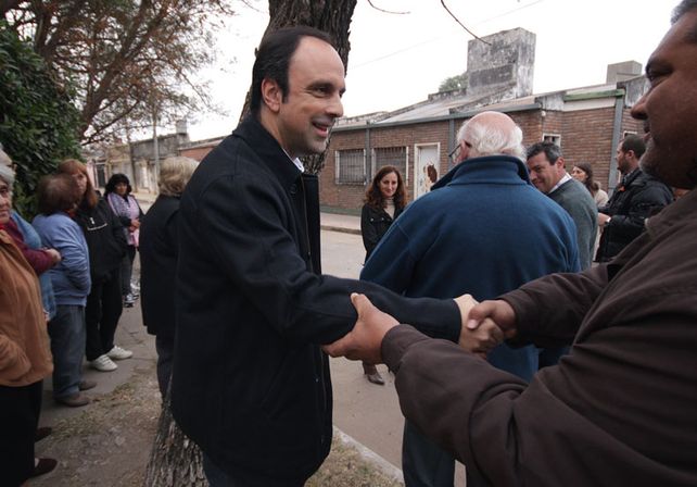 Extendieron la red cloacal en barrio Schneider