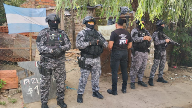 Los procedimientos en los que se incautaron más de 400 dosis de cocaína se desarrollaron en tres domicilios de zona norte.