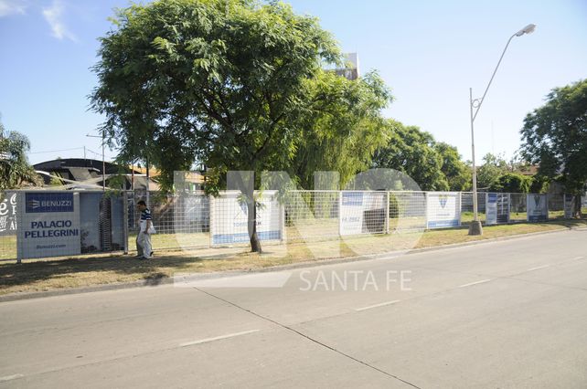 En la avenida. El predio se encuentra ubicado en Candioti Sur.&nbsp;