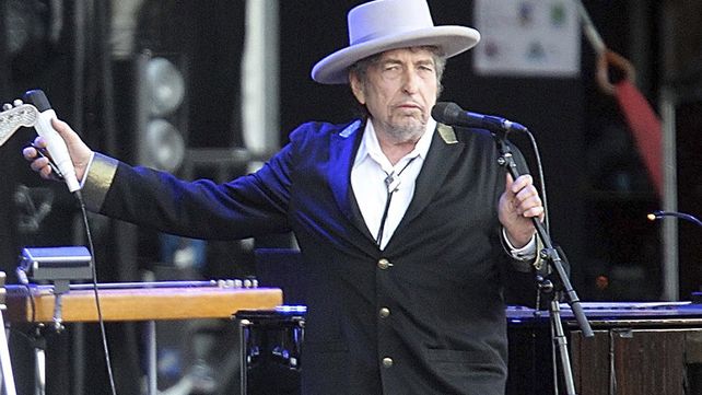 Bob Dylan ganó el Premio Nobel de Literatura por crear una expresión poética en la canción