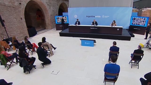 Ya pueden elegir X en el DNI quienes se consideren personas no binarias