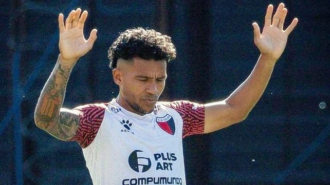 Wilson Morelo cada vez tiene menos protagonismo en Colón y sus días podrían estar contados.&nbsp;