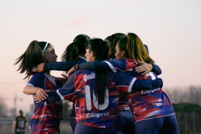 Unión protagonizó una remontada histórica ante Aldosivi y sueña con el ascenso Unión protagonizó una remontada histórica ante Aldosivi y sueña con el ascenso