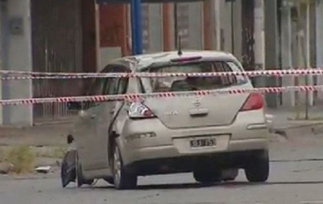 tragedia. El conductor del Nissan Tiida atropelló a los jóvenes en Haedo.