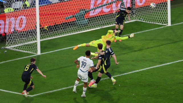 Eurocopa: Suiza empató con Escocia y postergó su pasaje a los octavos de final