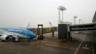 La niebla cerró aeropuertos y complicó el tránsito rutero